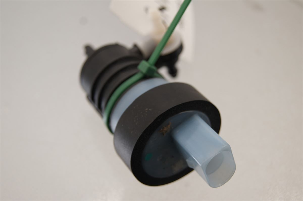 Spylerpumpe Frontrute – bilde 1
