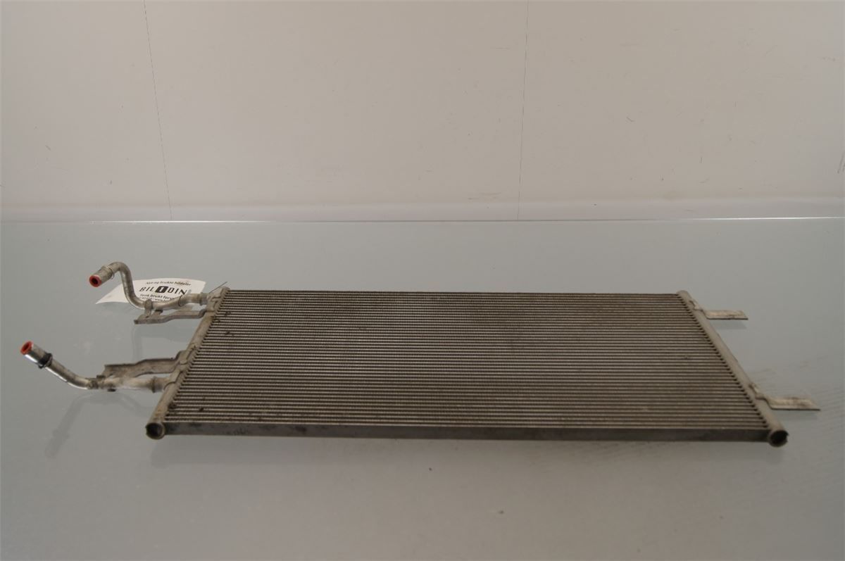 Radiator Oljekjøler Motor – bilde 1