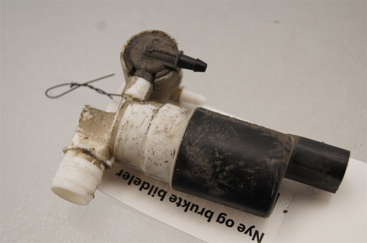Spylerpumpe Frontrute – bilde 1