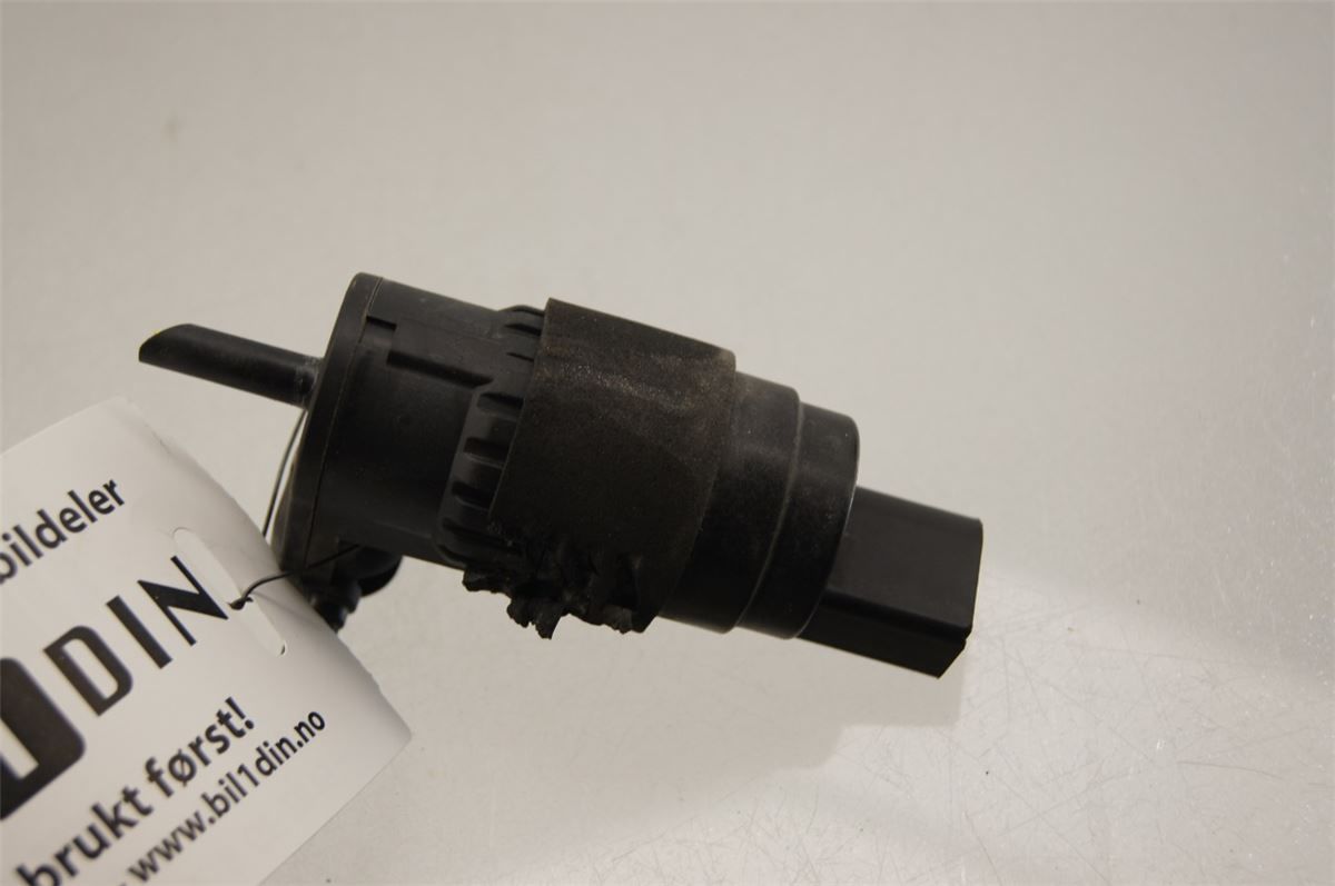 Spylerpumpe Frontrute – bilde 1
