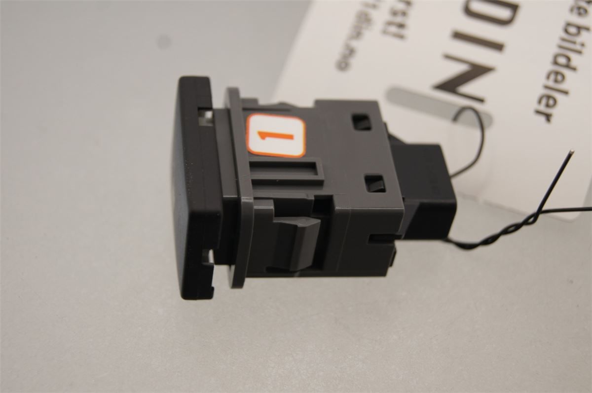 Bryter Drivstoff Tankluke – bilde 2