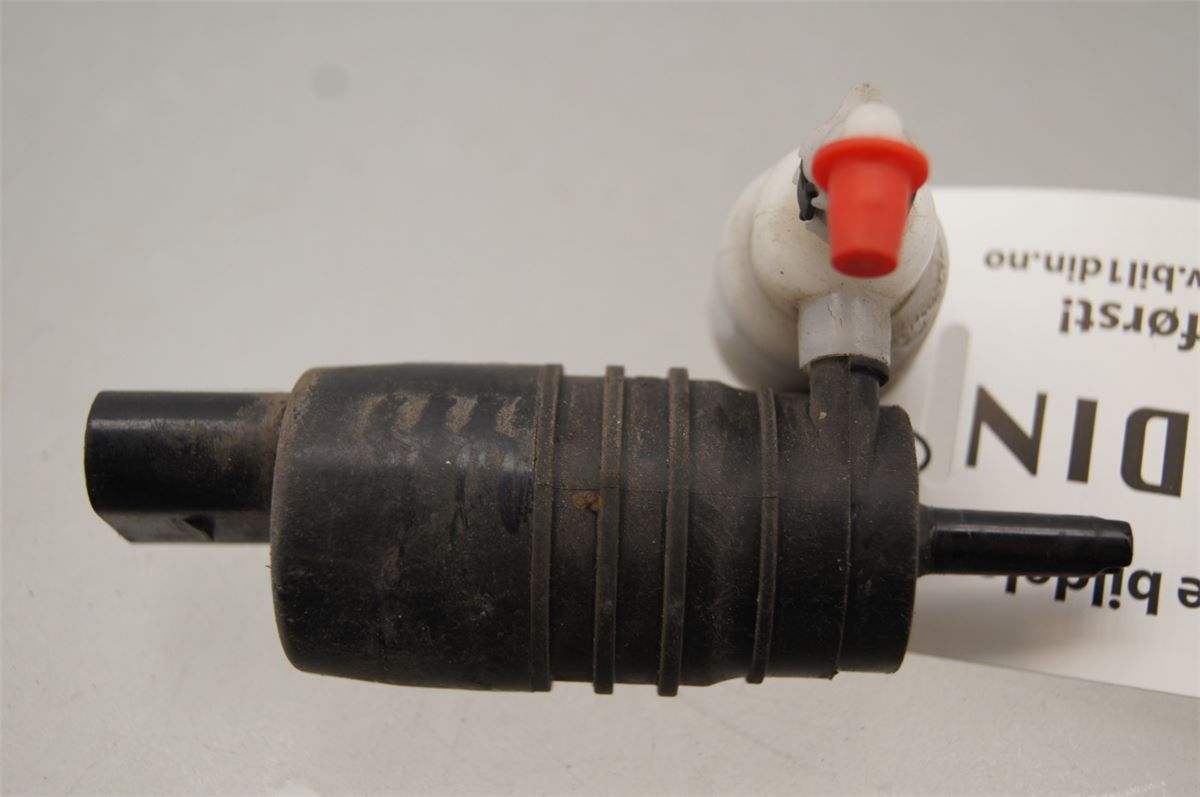Spylerpumpe Frontrute – bilde 1