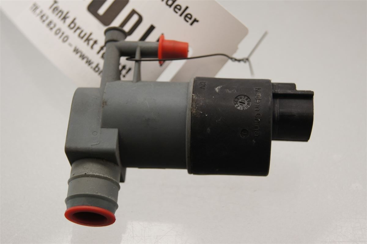 Spylerpumpe Frontrute – bilde 1