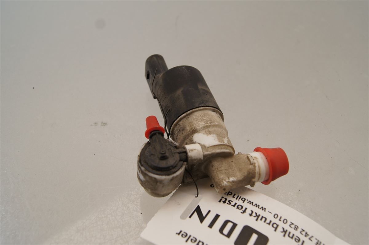 Spylerpumpe Frontrute – bilde 1