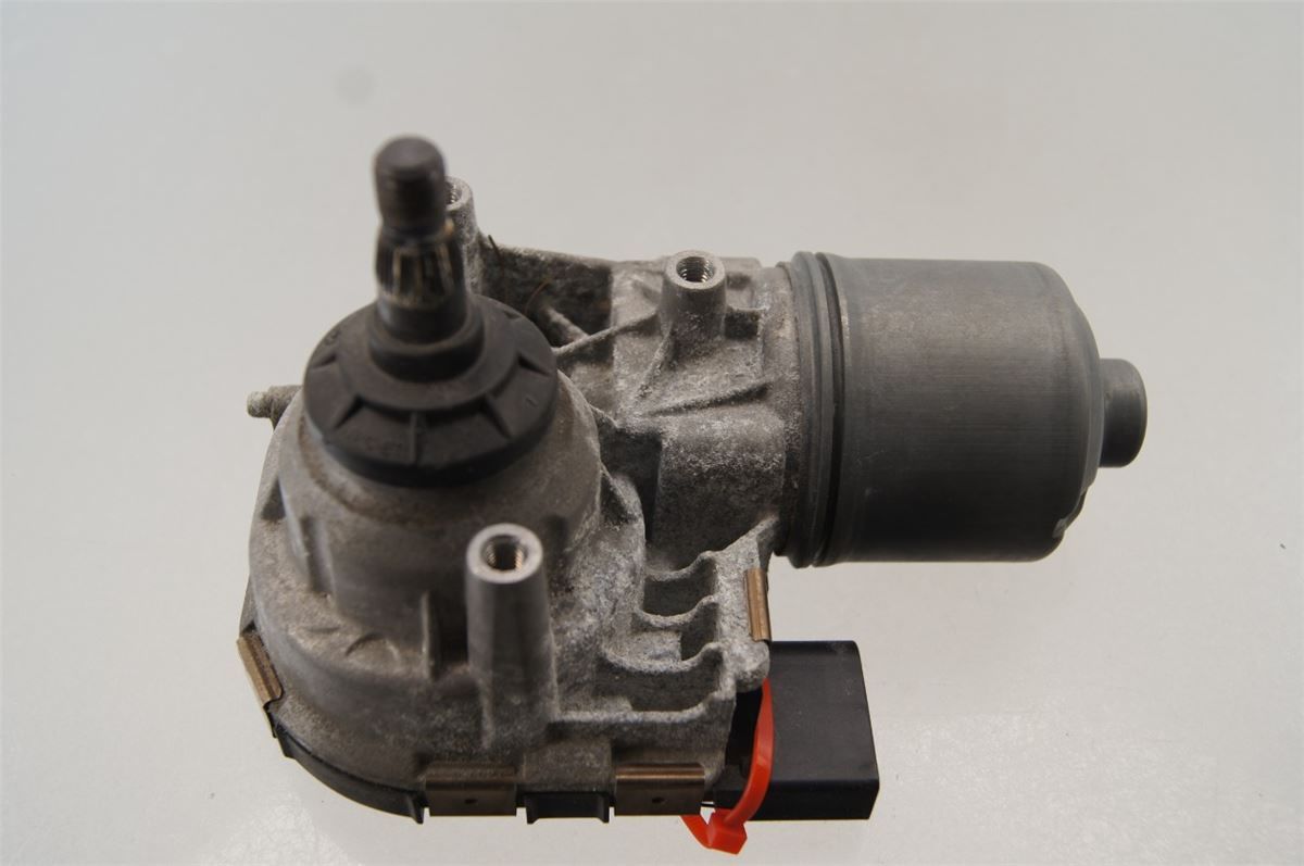 Viskermotor Frontrute – bilde 1