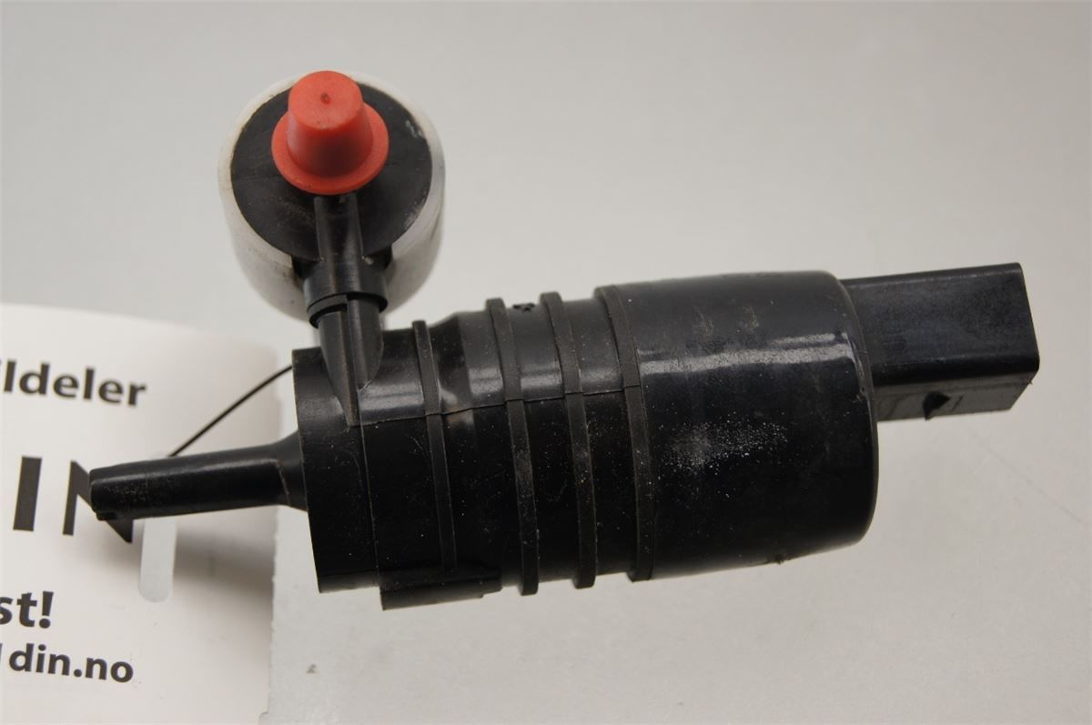 Spylerpumpe Frontrute – bilde 1