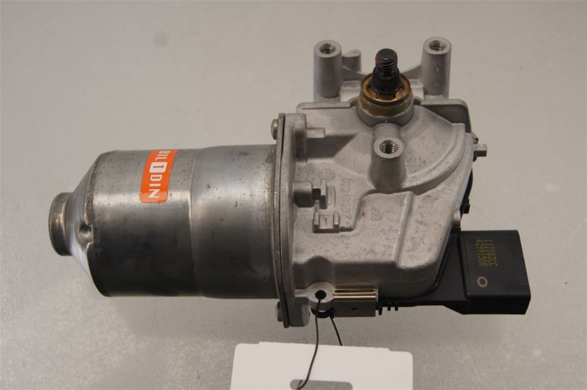 Viskermotor Frontrute – bilde 1