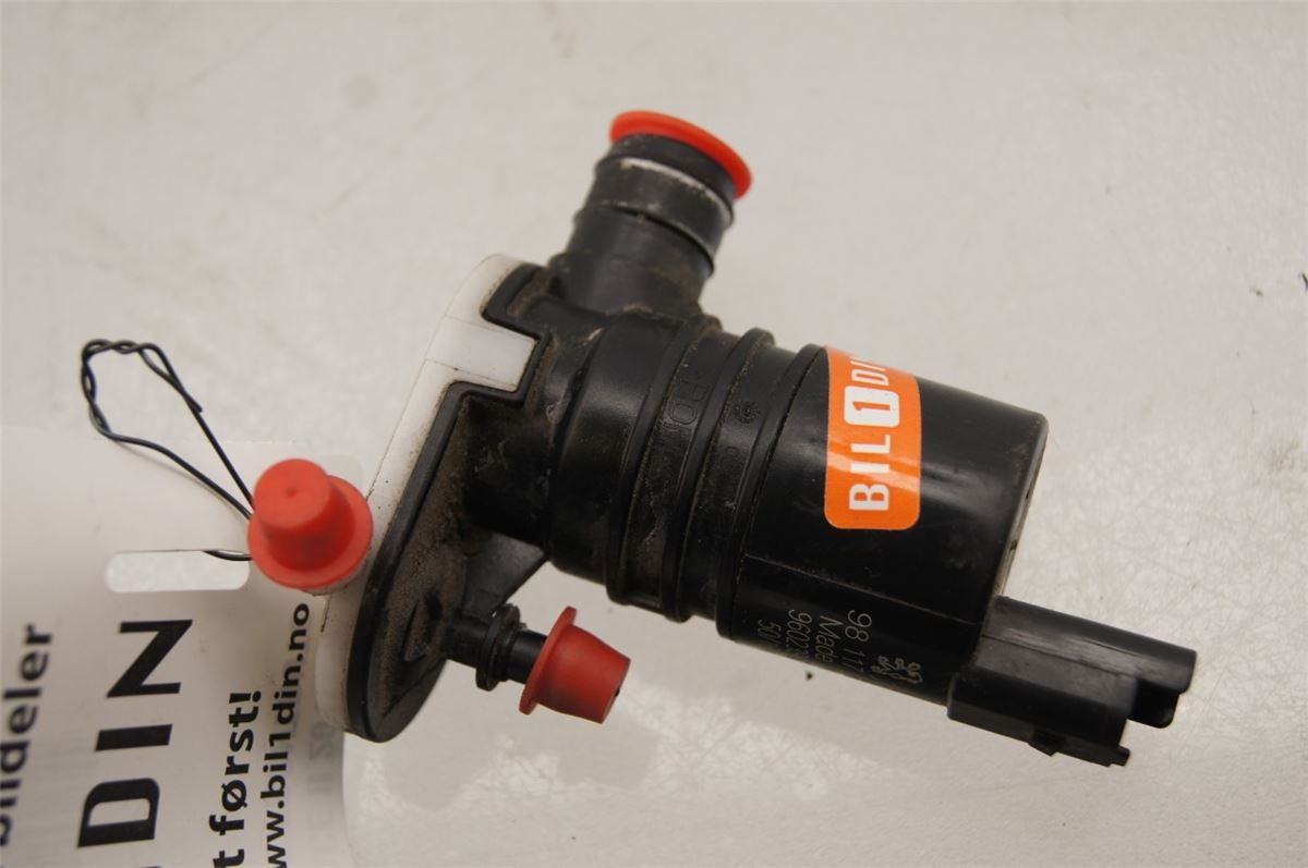 Spylerpumpe Frontrute – bilde 1