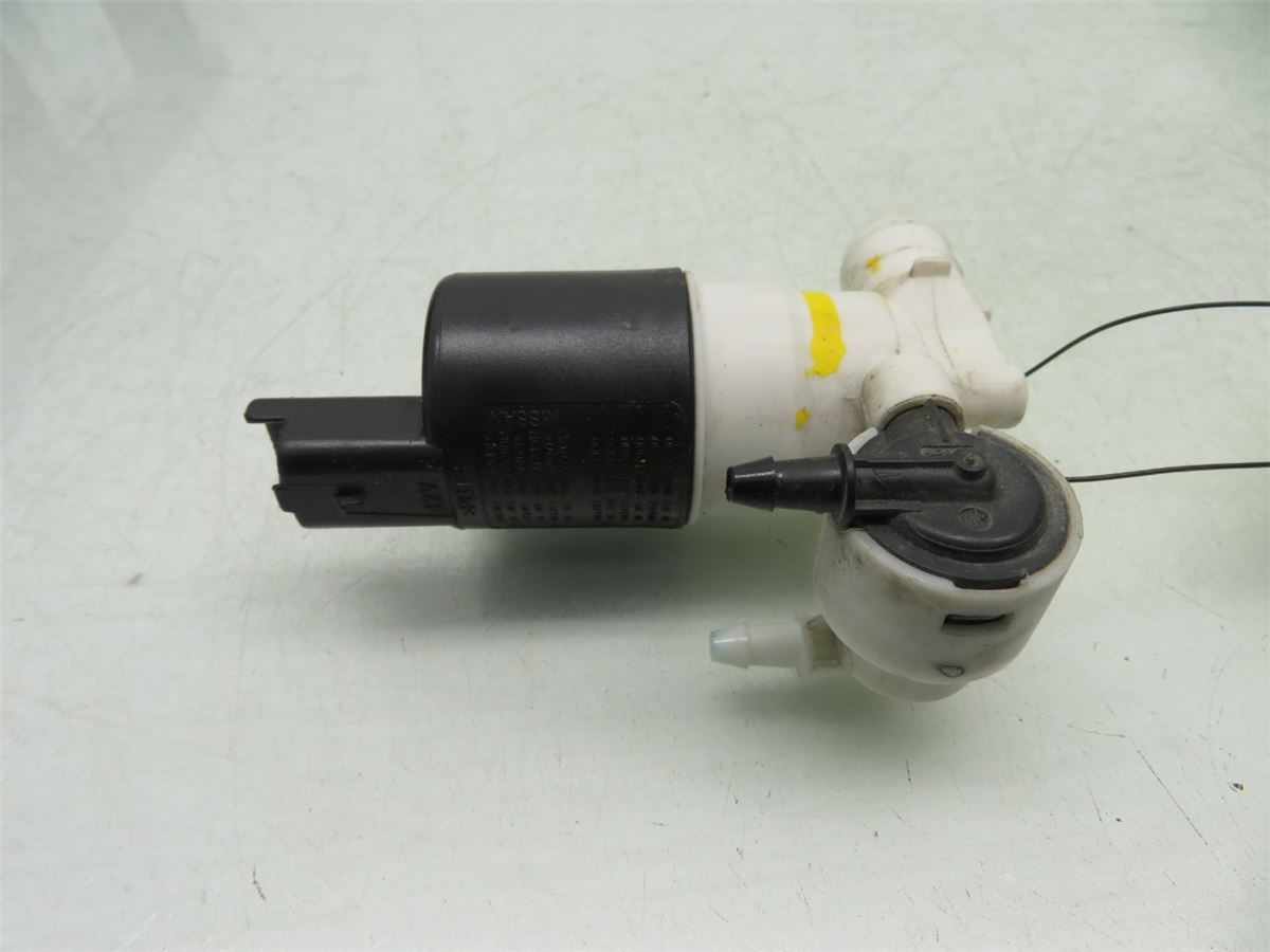 Spylerpumpe Frontrute – bilde 1