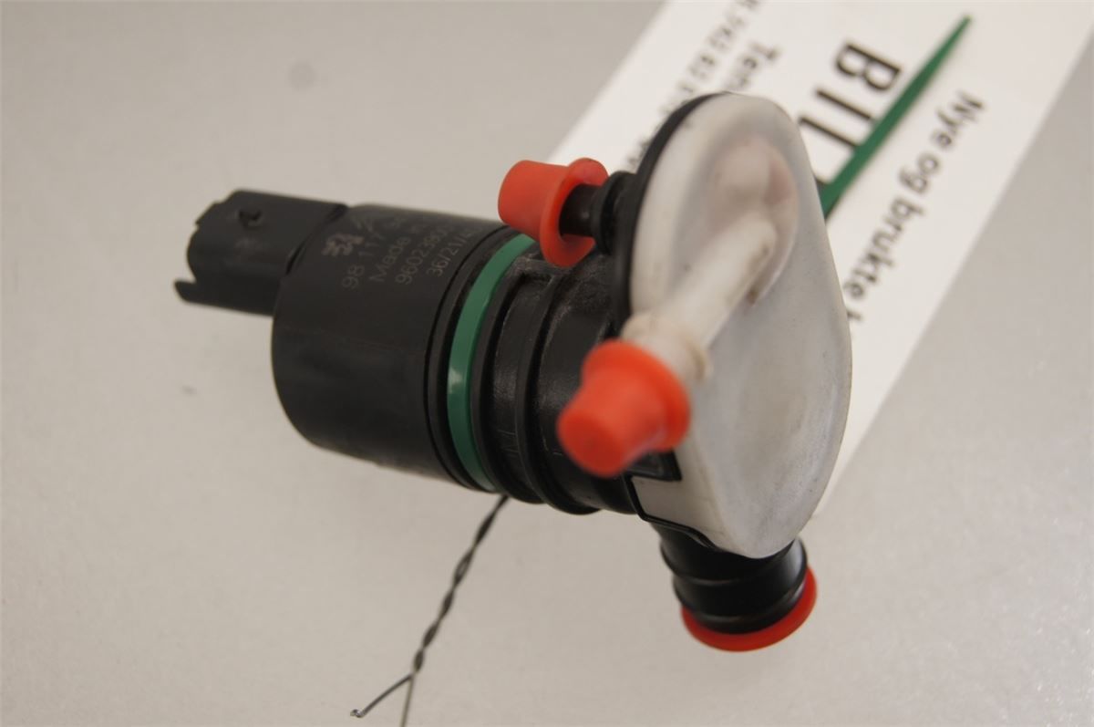 Spylerpumpe Frontrute – bilde 2