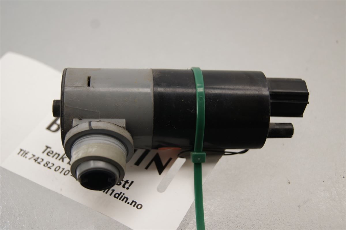 Spylerpumpe Frontrute – bilde 1