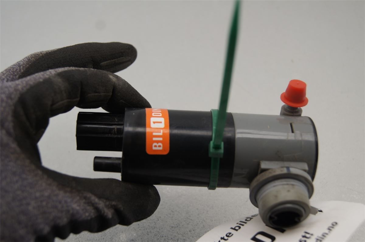 Spylerpumpe Frontrute – bilde 1
