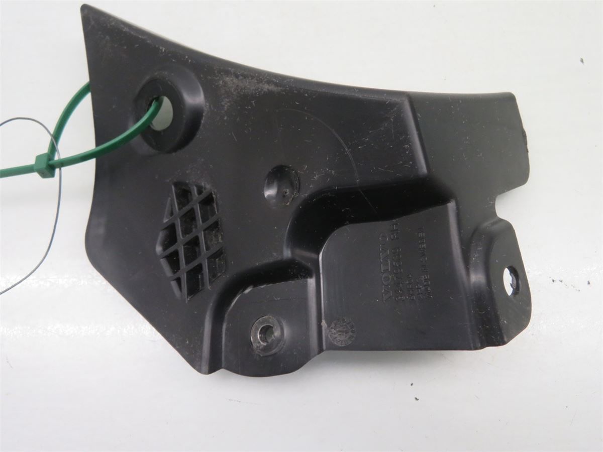 Front Plastdeklser – bilde 1