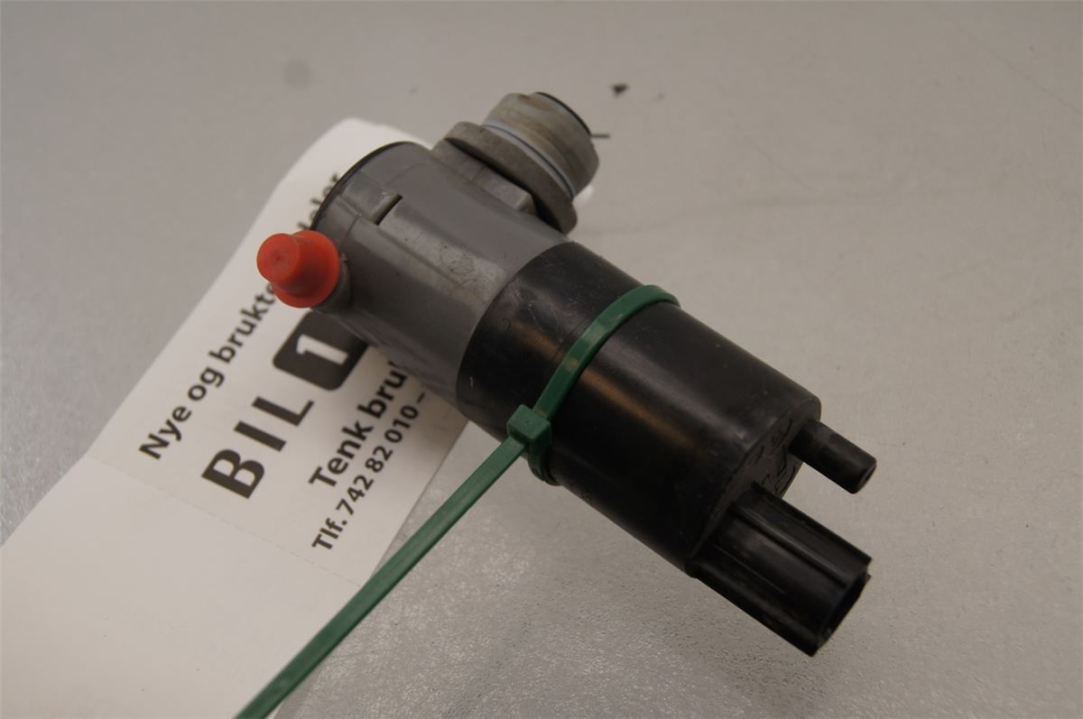 Spylerpumpe Frontrute – bilde 1