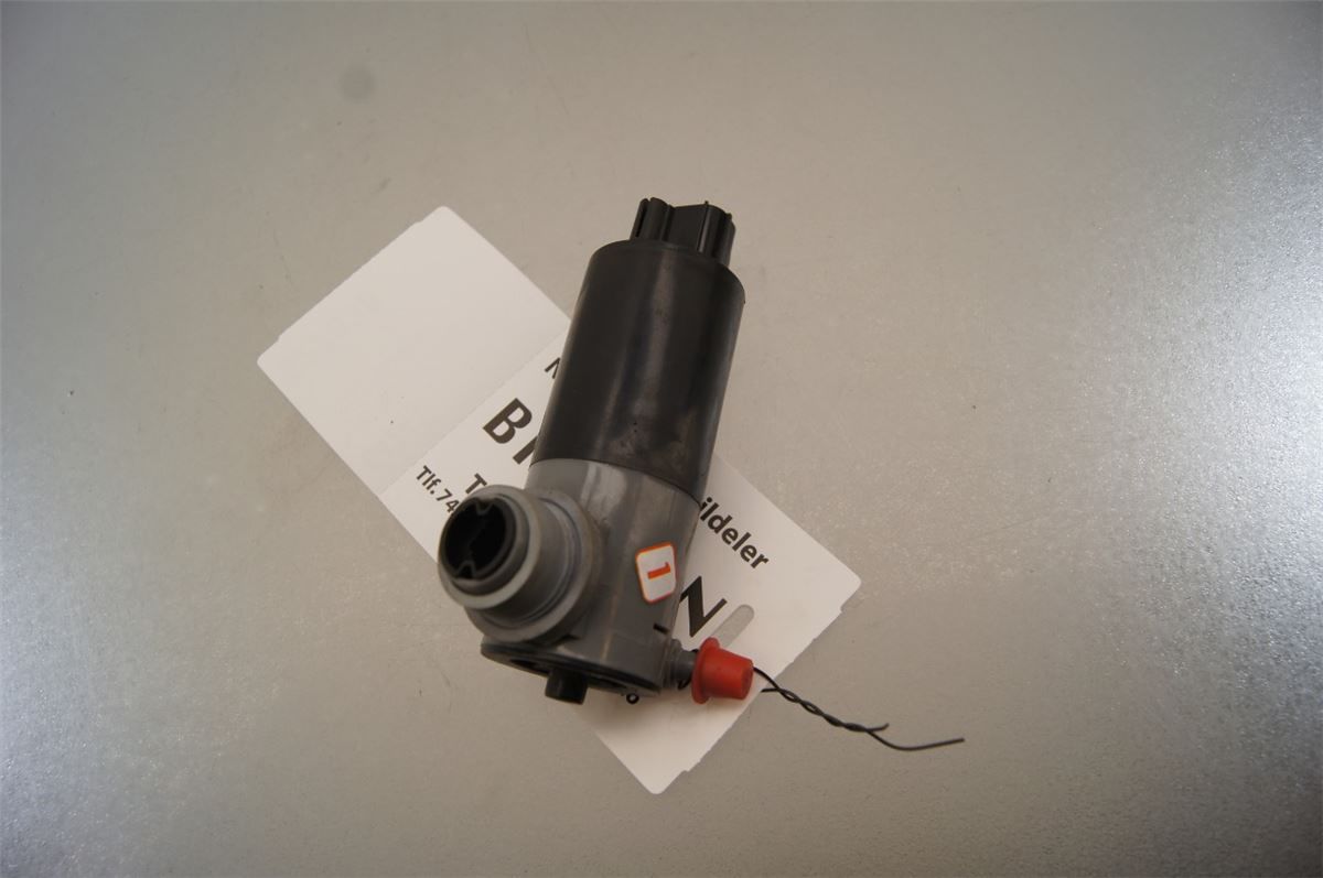 Spylerpumpe Frontrute – bilde 1