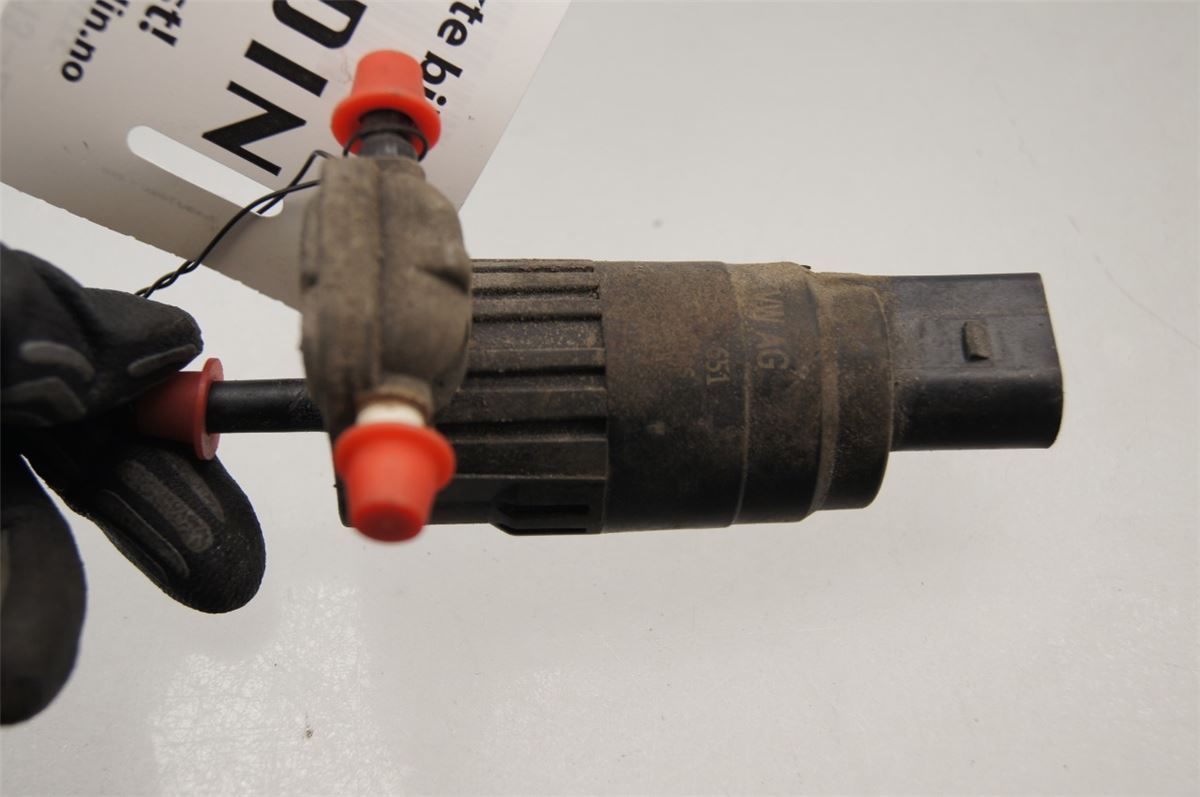 Spylerpumpe Frontrute – bilde 1
