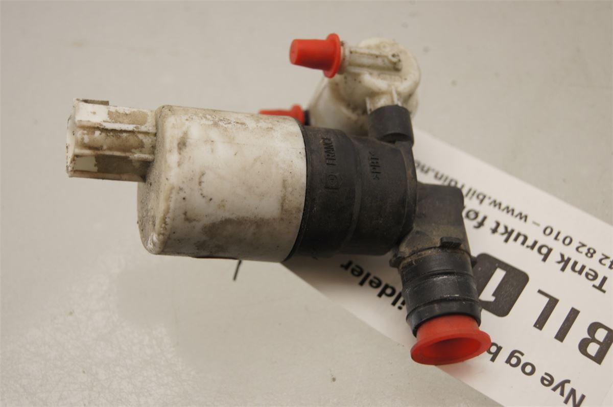 Spylerpumpe Frontrute – bilde 1
