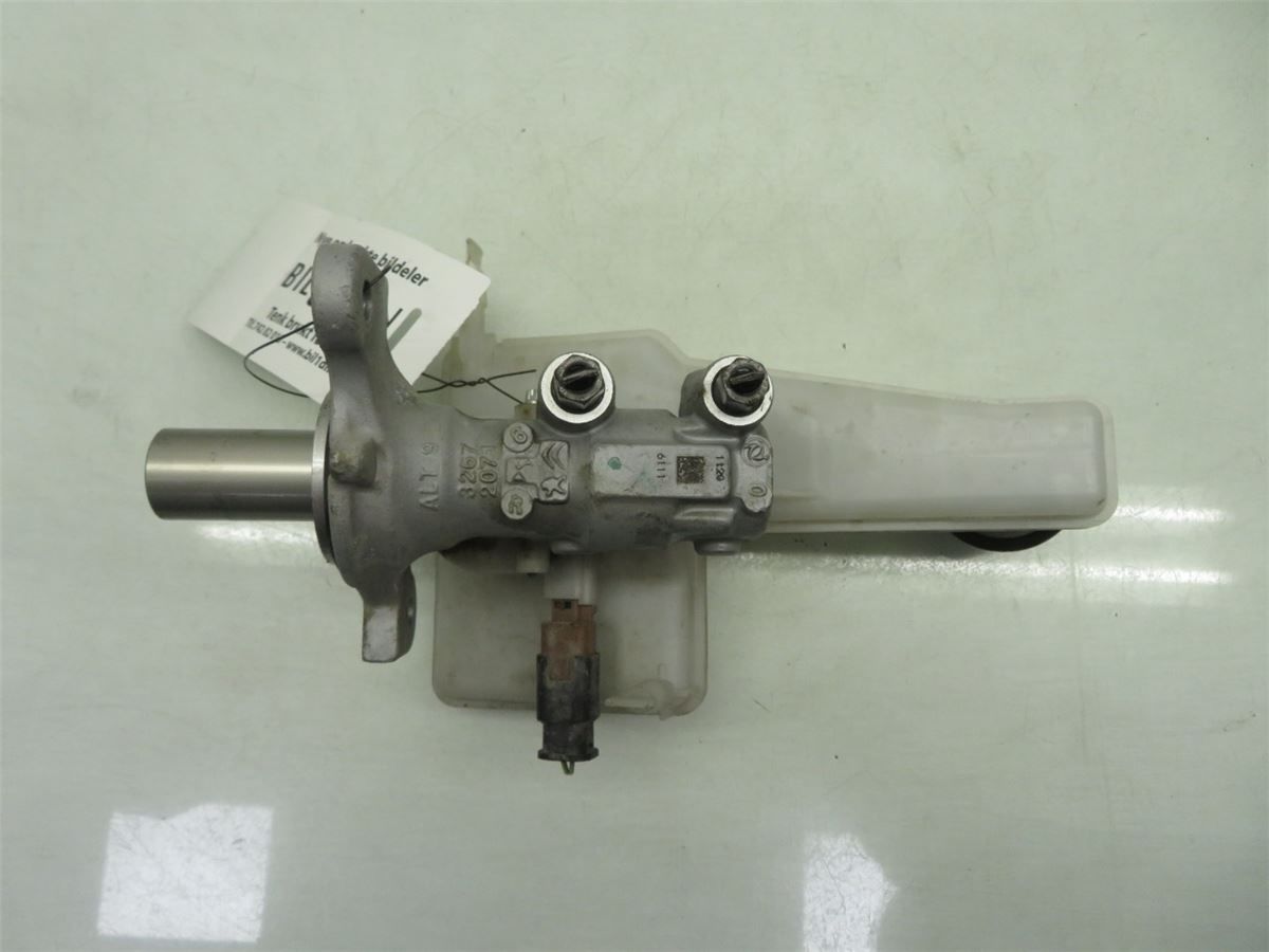 Brems Hovedsylinder – bilde 2