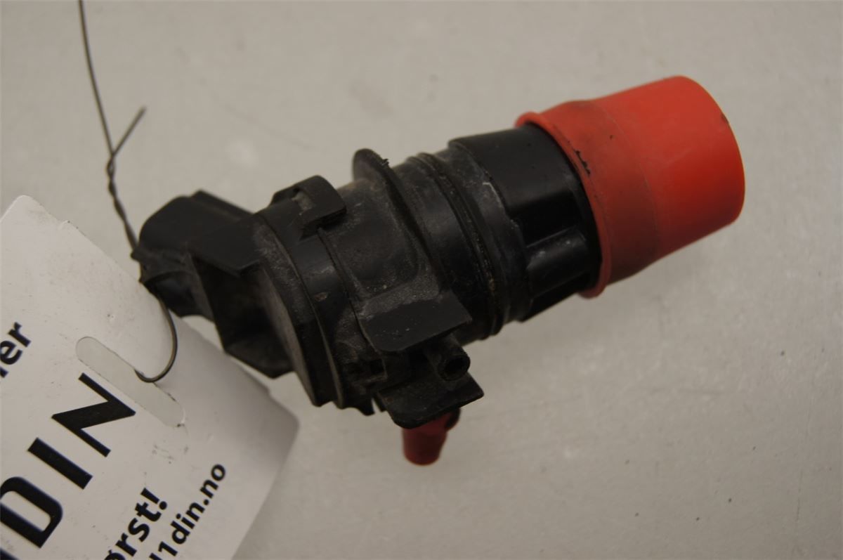Spylerpumpe Frontrute – bilde 1