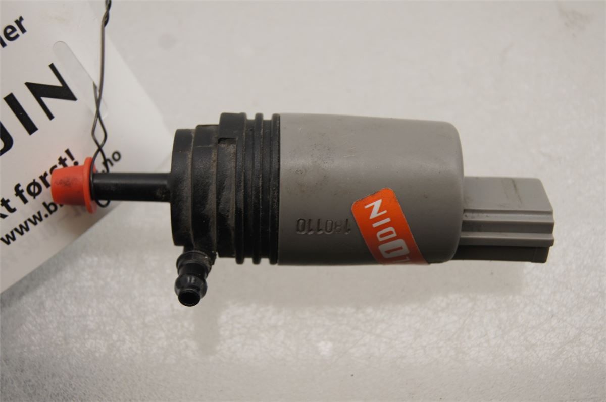 Spylerpumpe Frontrute – bilde 1