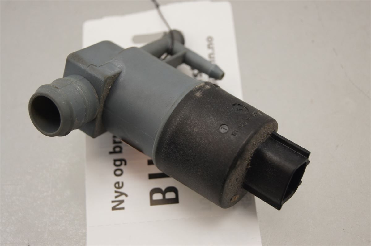 Spylerpumpe Frontrute – bilde 1