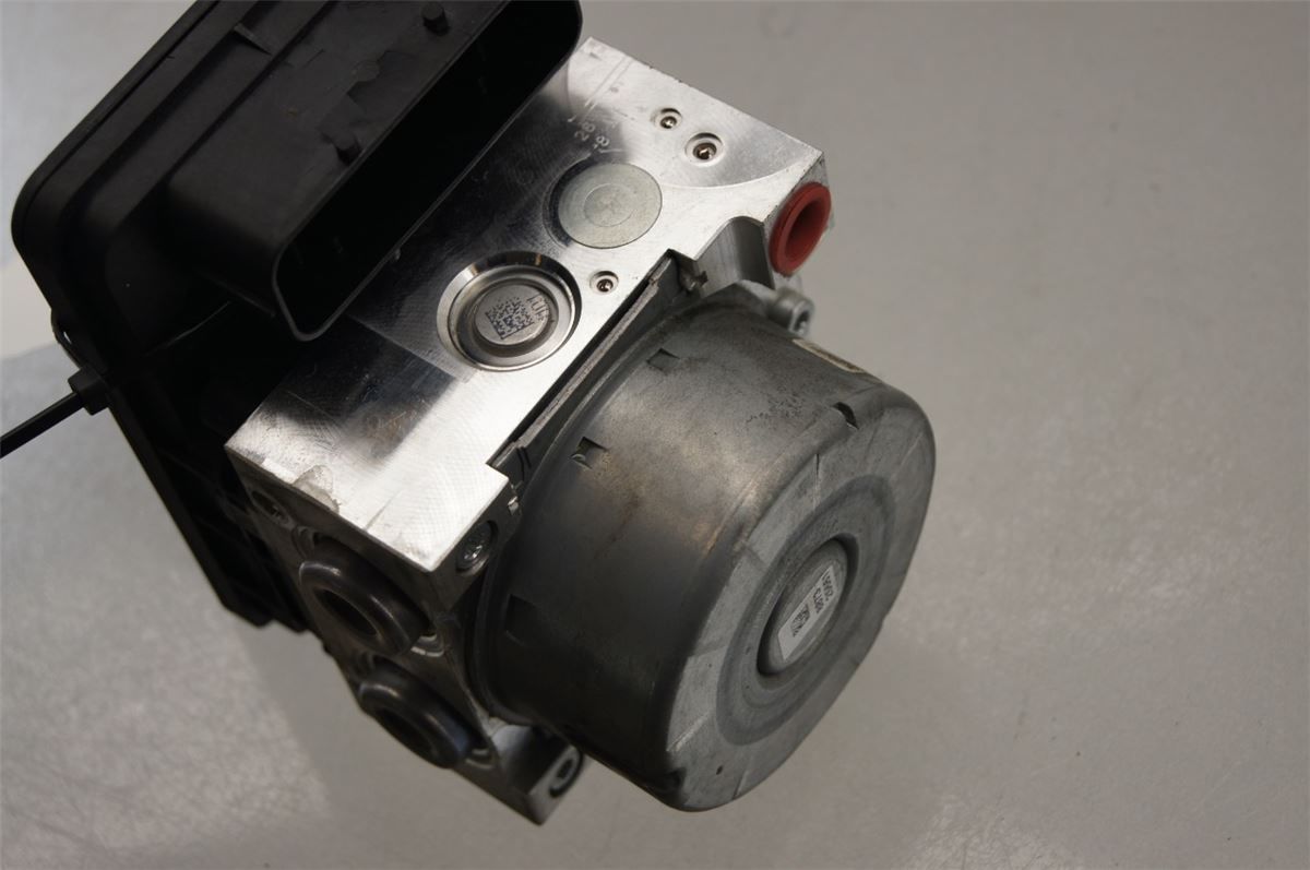 ABS Hydraulikkaggregat – bilde 1