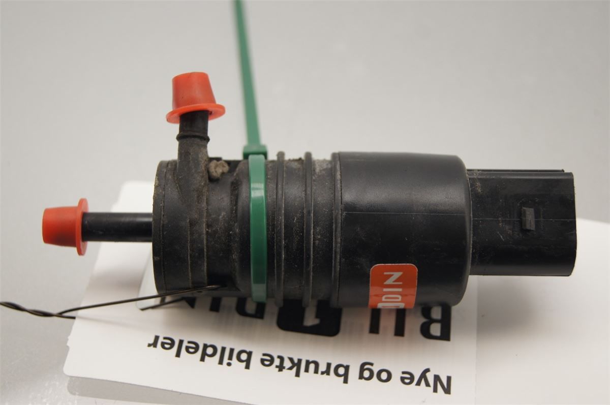 Spylerpumpe Frontrute – bilde 1