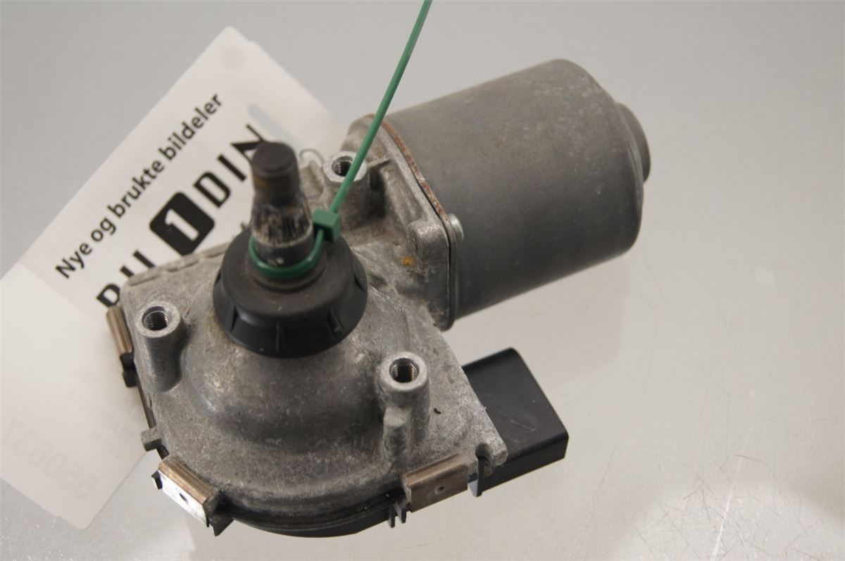 Viskermotor Frontrute – bilde 1