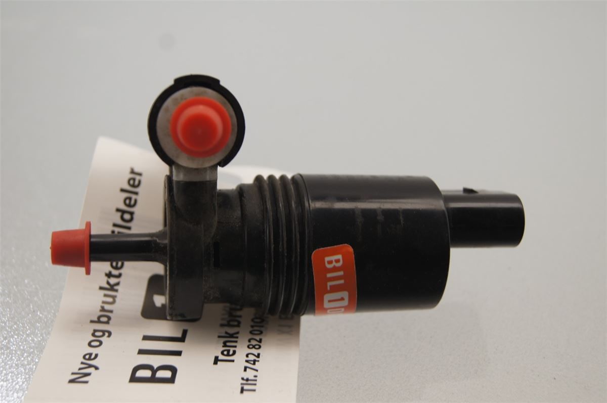 Spylerpumpe Frontrute – bilde 1
