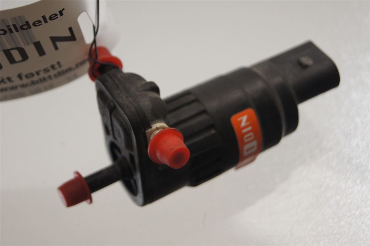 Spylerpumpe Frontrute – bilde 1