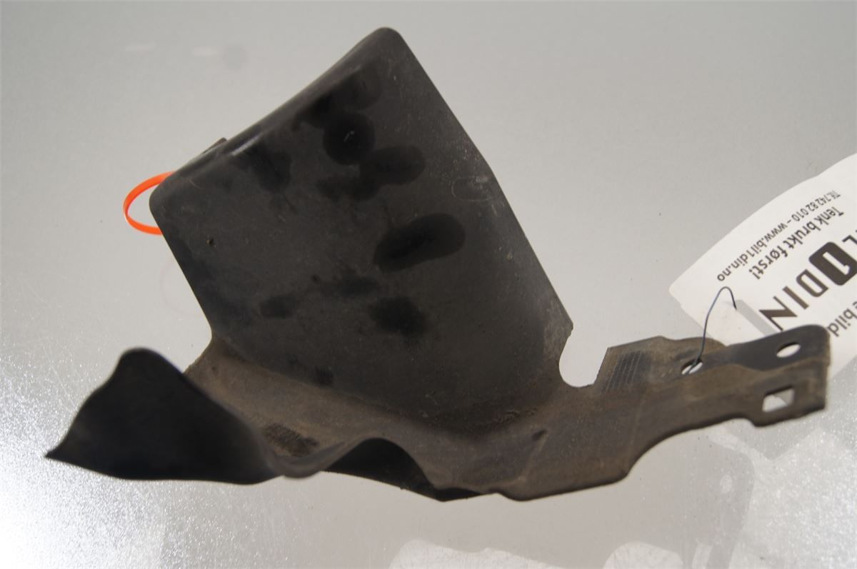 Front Plastdeklser – bilde 1
