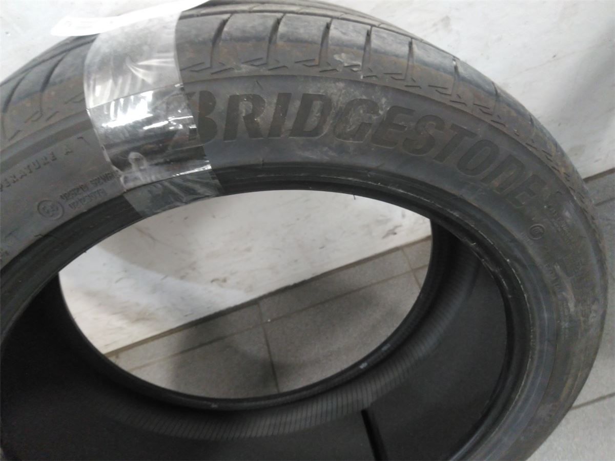 Dekk 18 235/45-18 – bilde 1