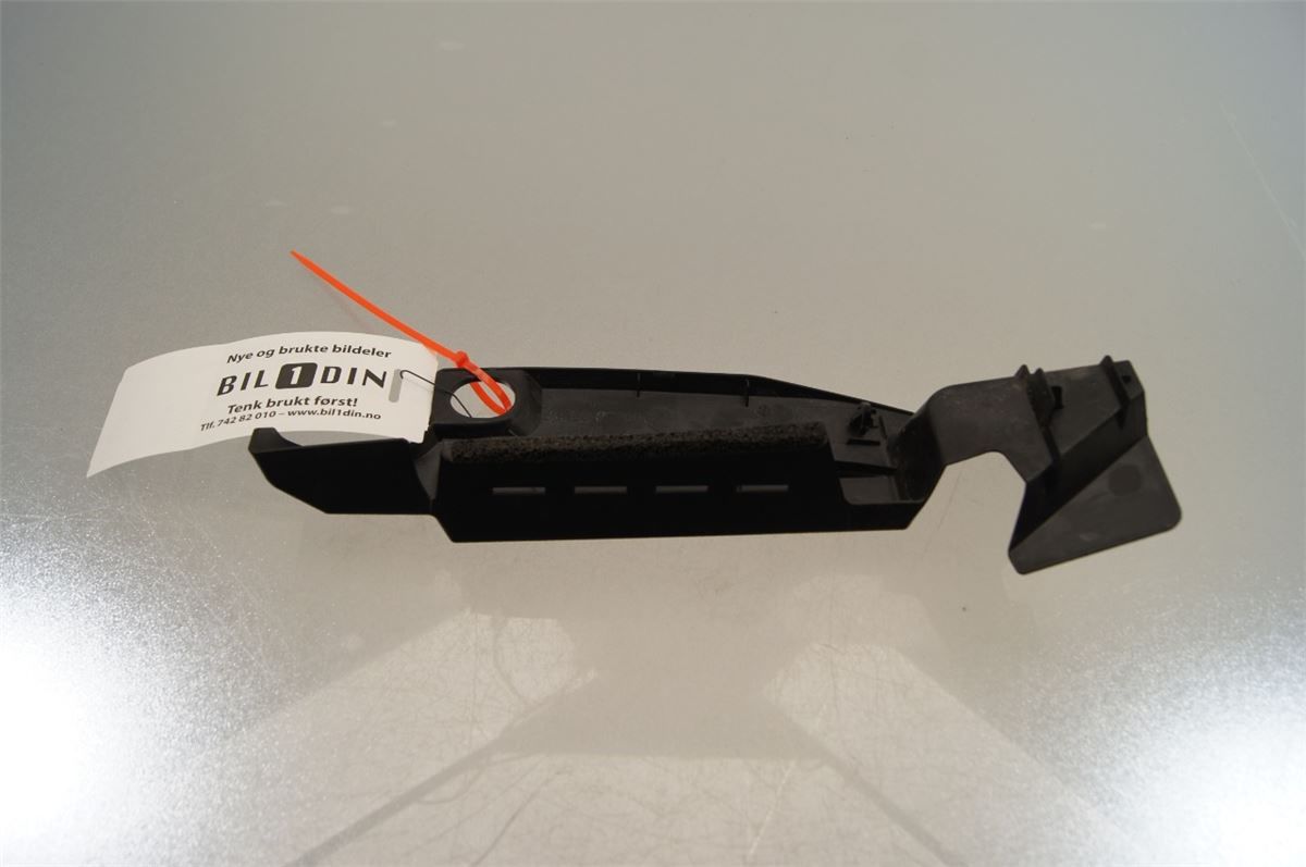 Front Plastdeklser – bilde 1