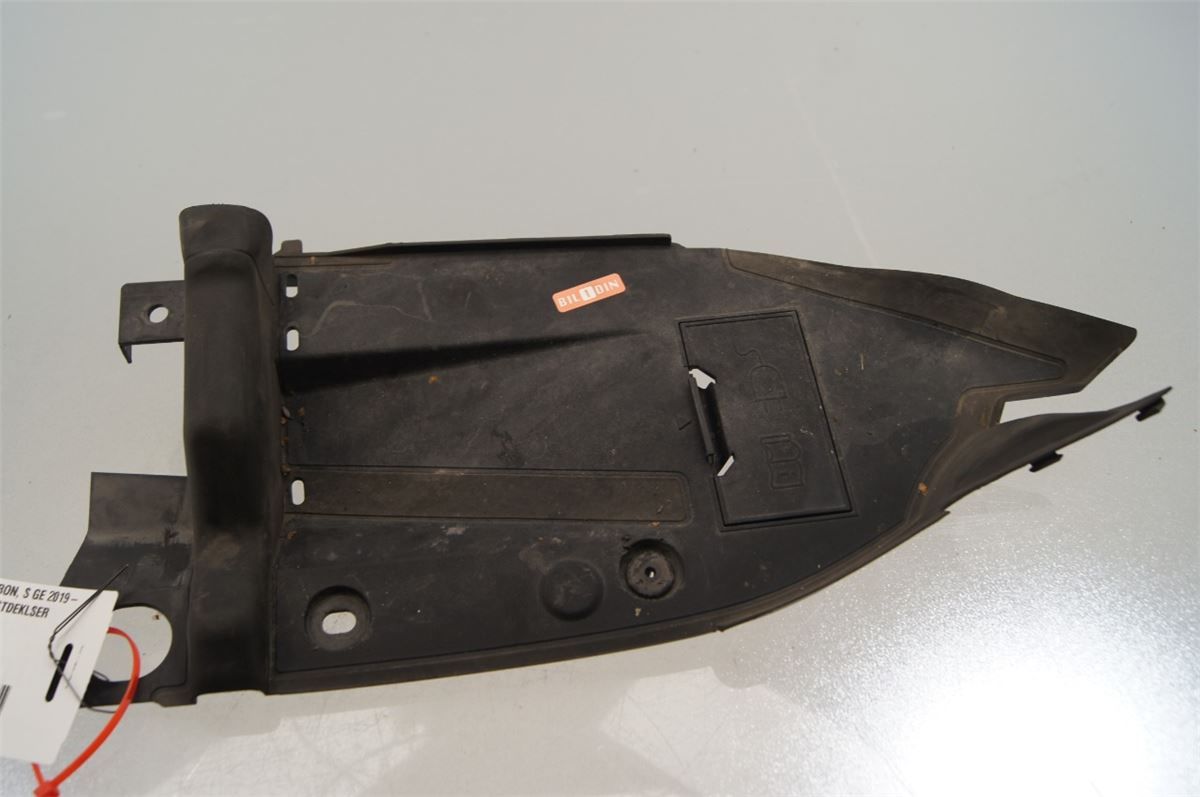 Front Plastdeklser – bilde 1