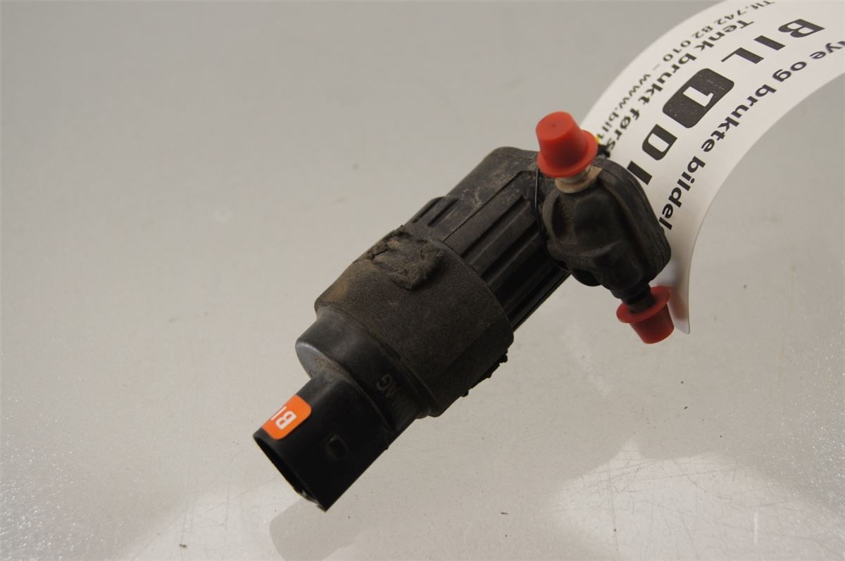 Spylerpumpe Frontrute – bilde 1
