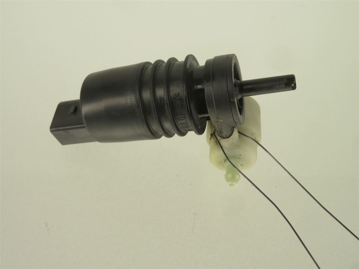 Spylerpumpe Frontrute – bilde 1