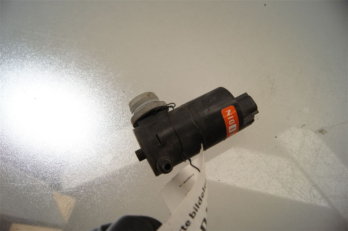 Spylerpumpe Frontrute – bilde 1