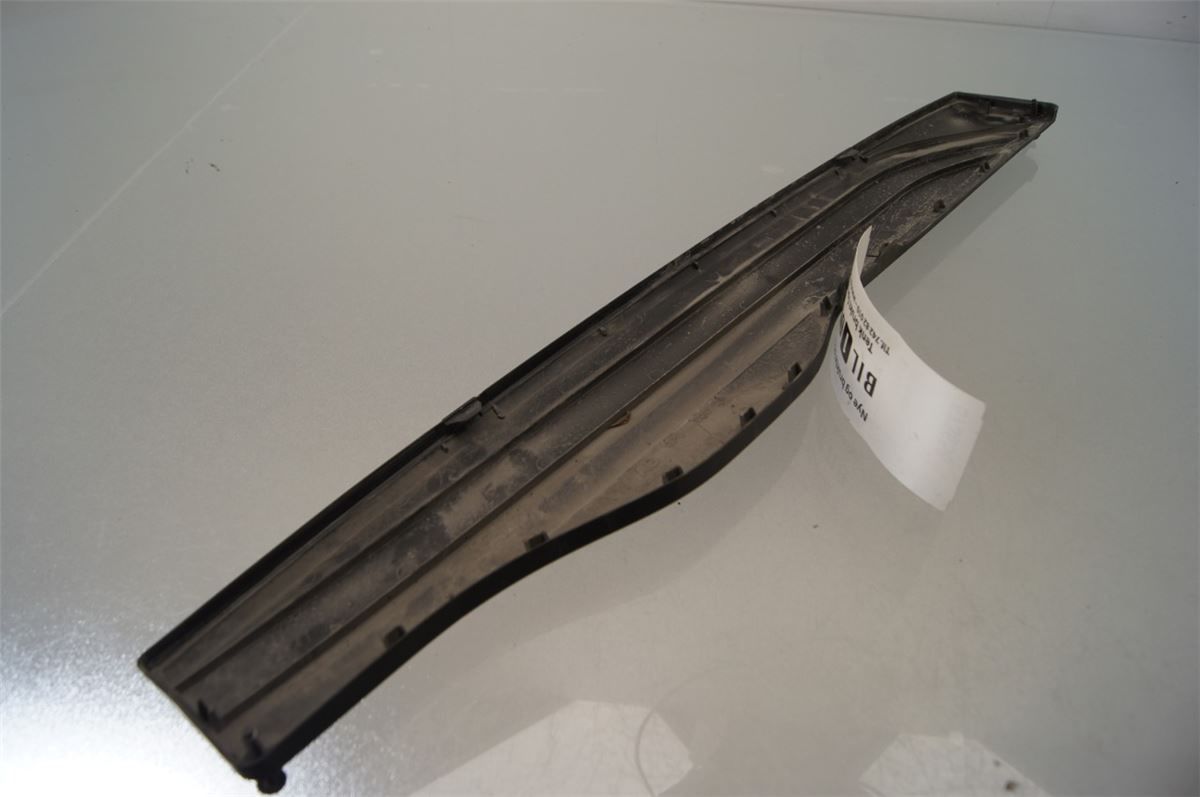Front Plastdeklser – bilde 1