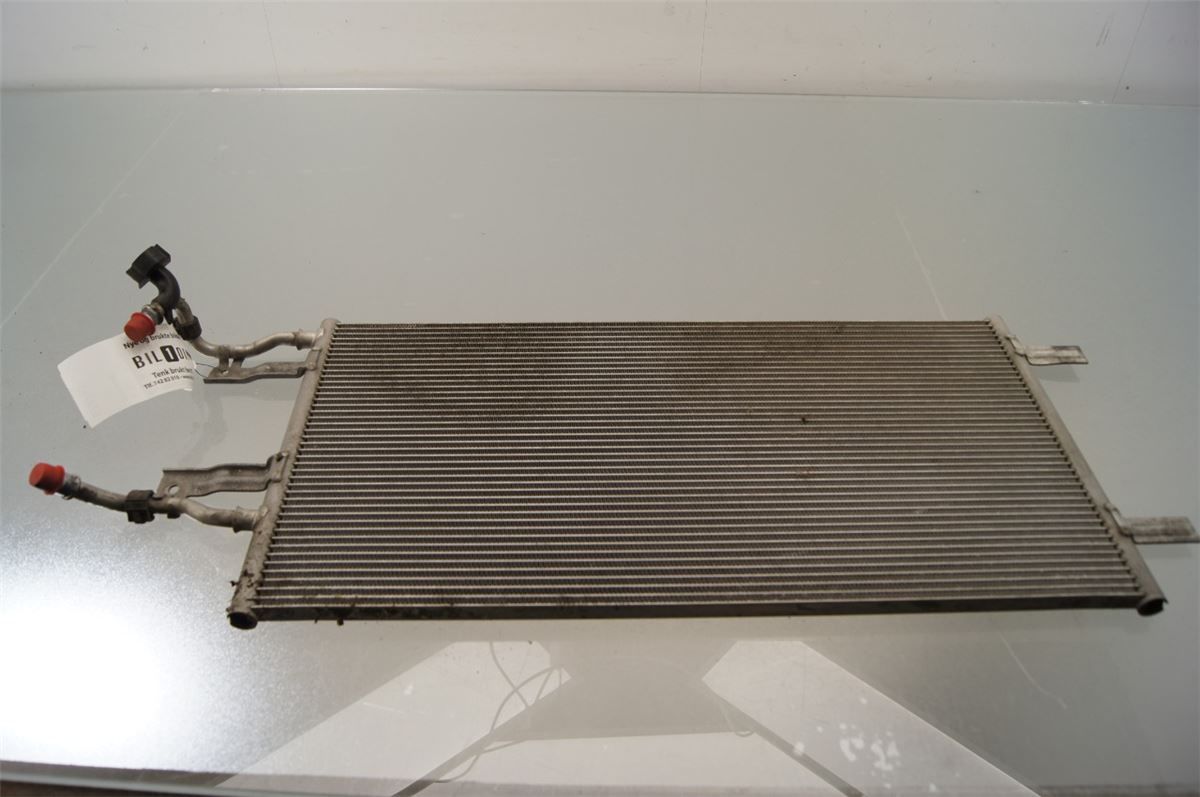 Radiator Oljekjøler Motor – bilde 1
