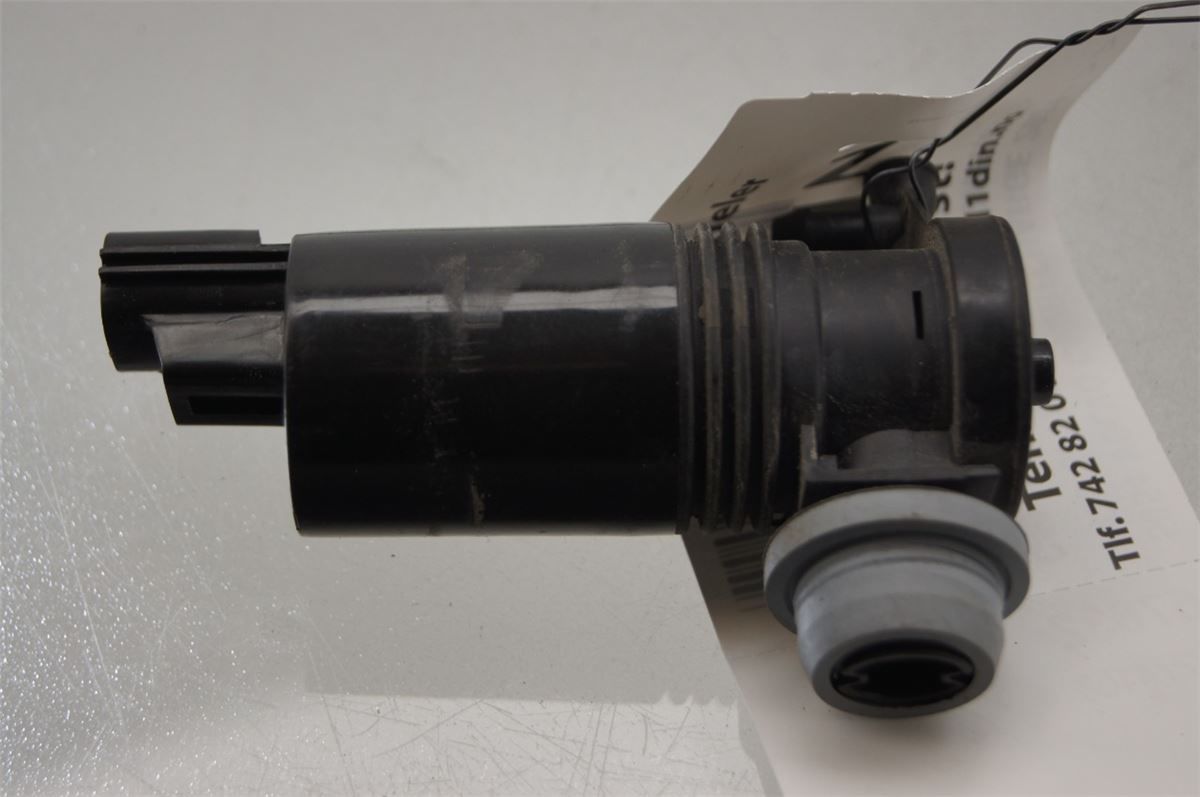 Spylerpumpe Frontrute – bilde 1