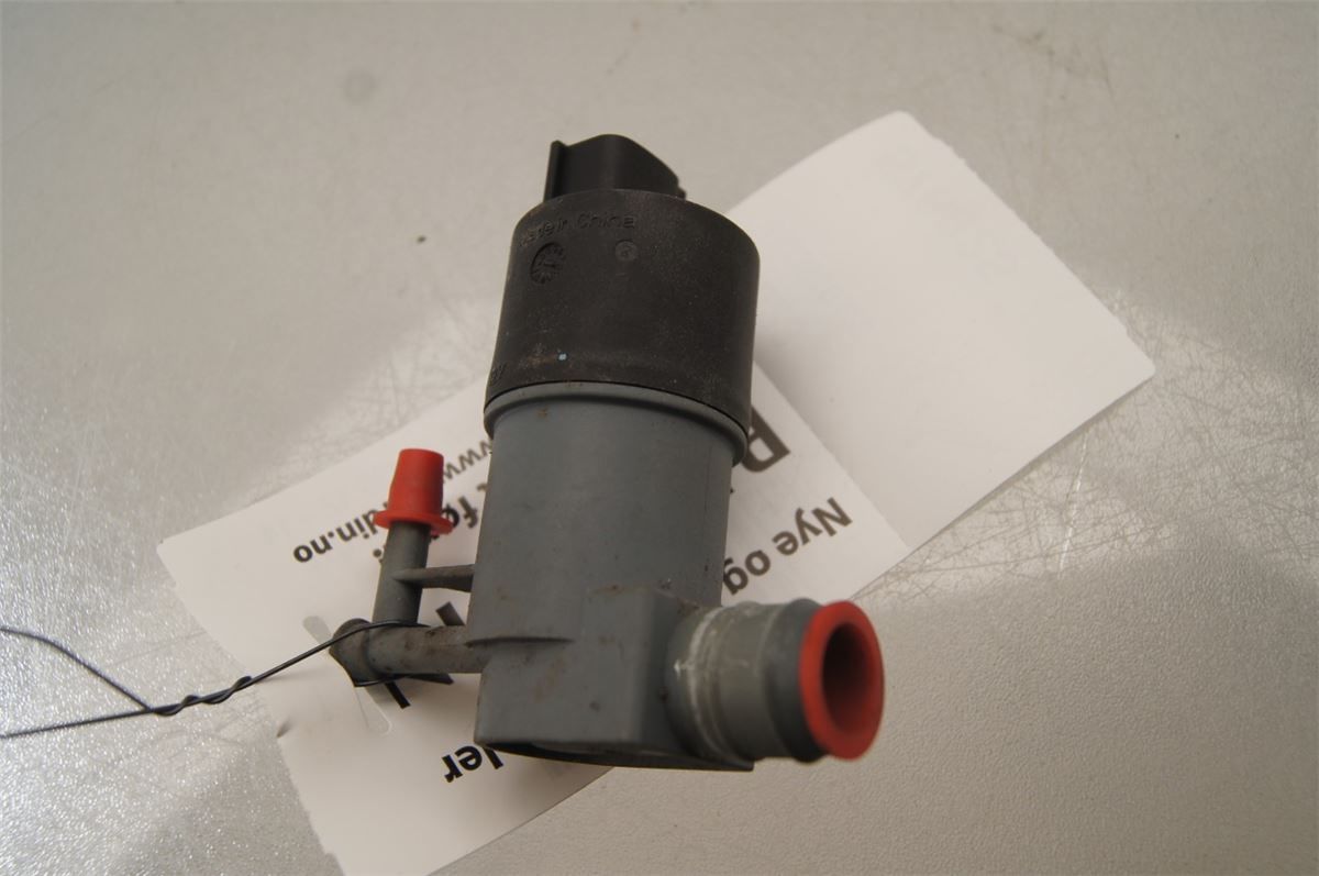 Spylerpumpe Frontrute – bilde 1