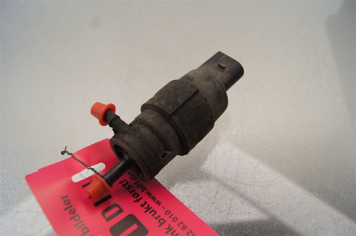 Spylerpumpe Frontrute – bilde 1
