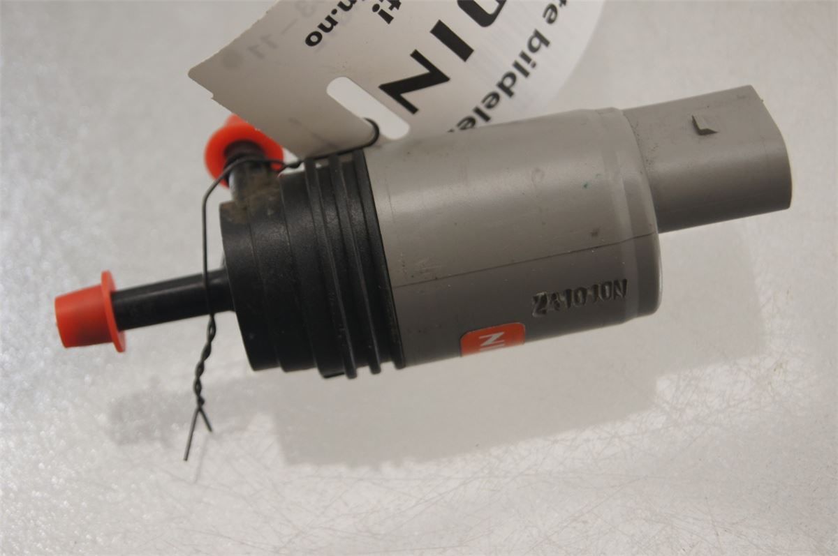 Spylerpumpe Frontrute – bilde 1