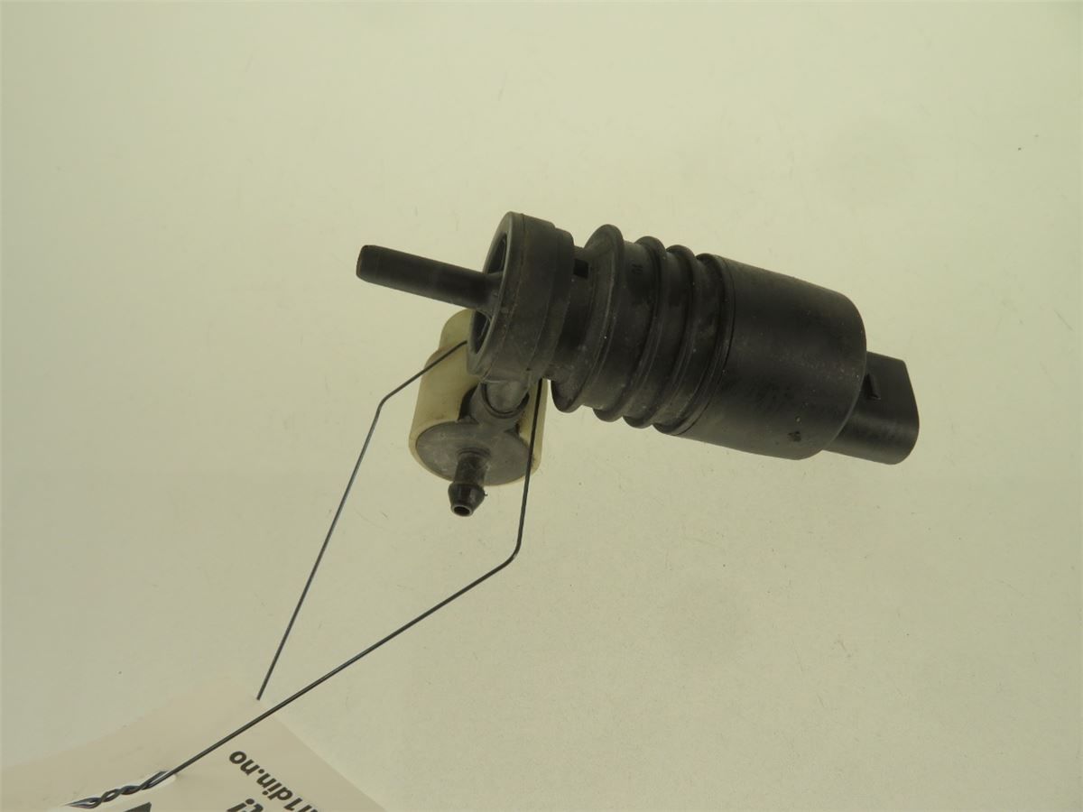 Spylerpumpe Frontrute – bilde 1
