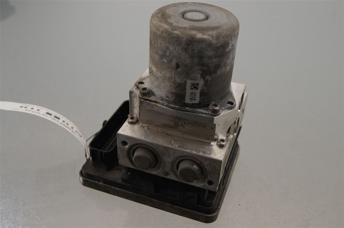ABS Hydraulikkaggregat – bilde 2