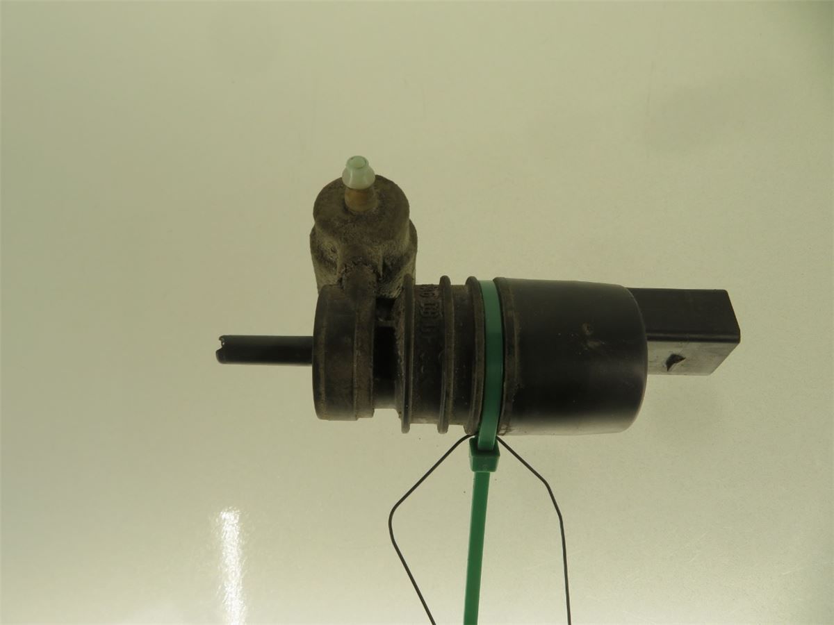 Spylerpumpe Frontrute – bilde 1