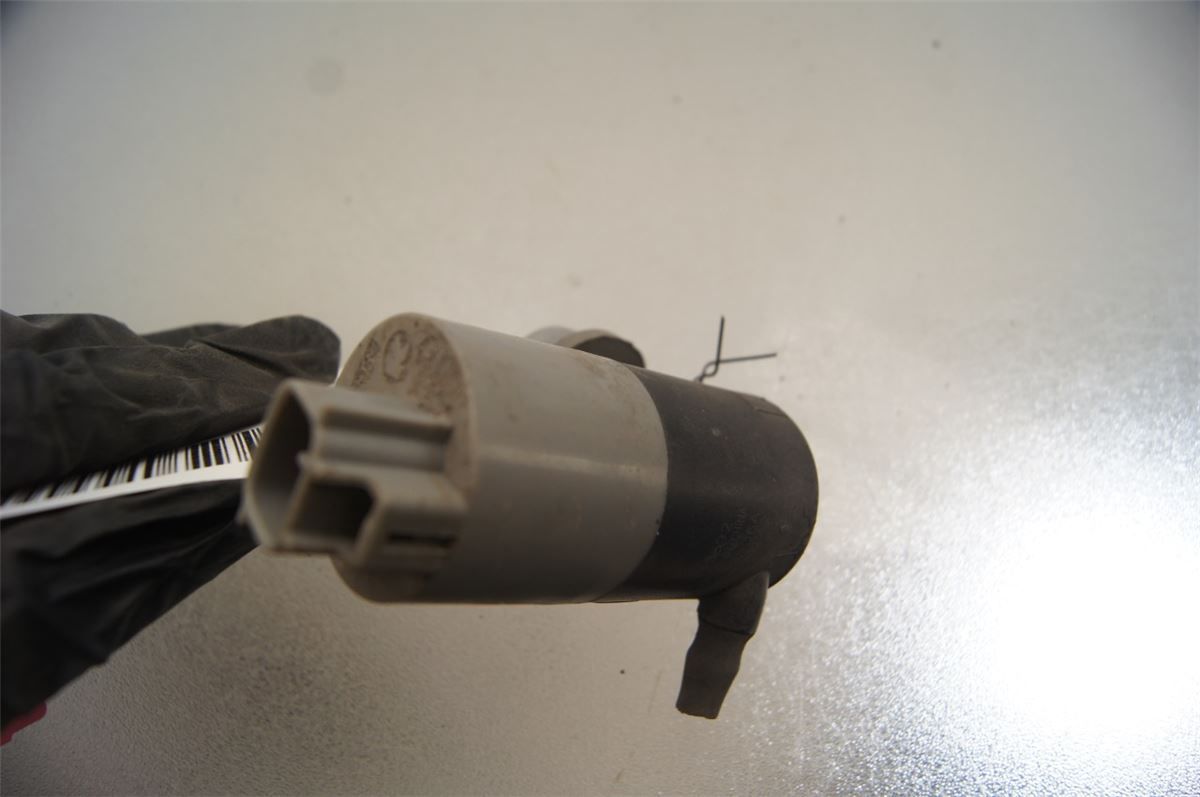 Spylerpumpe Frontrute – bilde 2