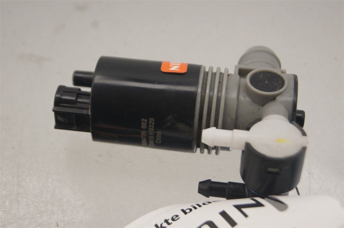 Spylerpumpe Frontrute – bilde 1