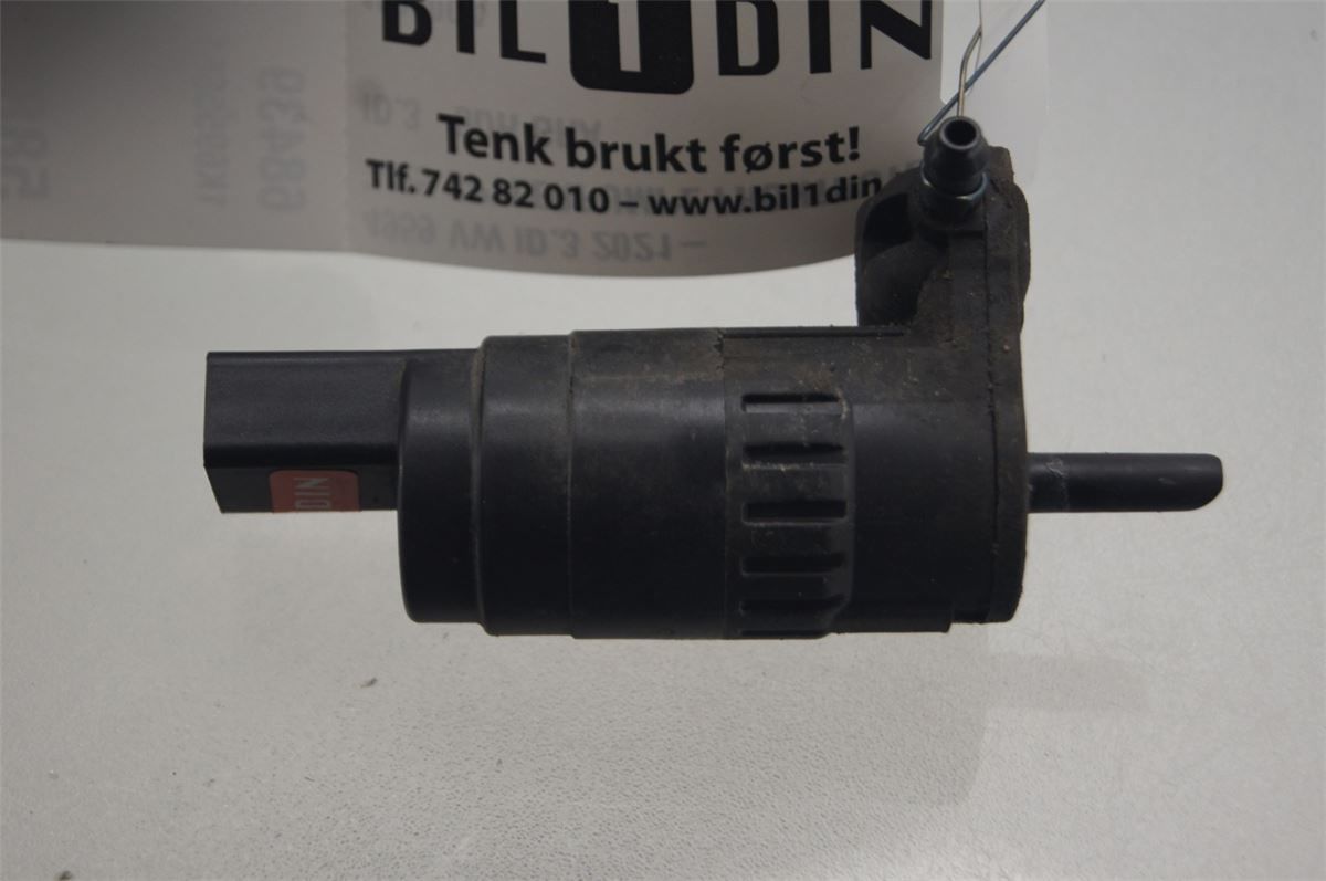 Spylerpumpe Frontrute – bilde 1