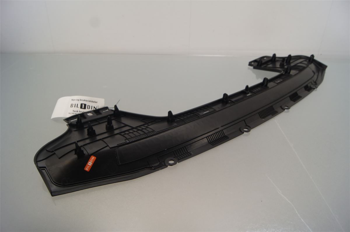 Front Plastdeklser – bilde 2